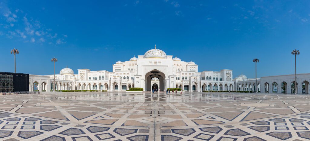 Entrada a Qasr Al Watan Abu Dhabi